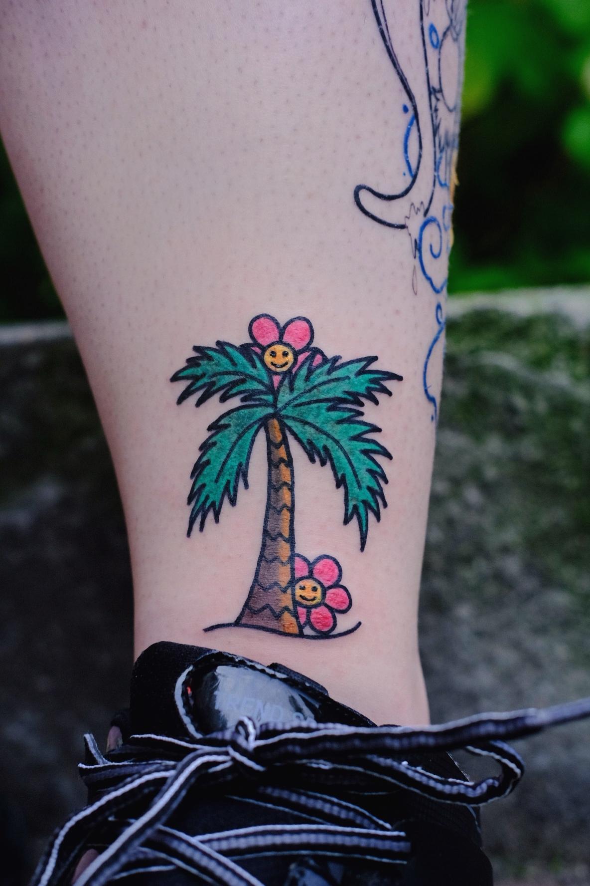 Inksearch tattoo Glossy Future