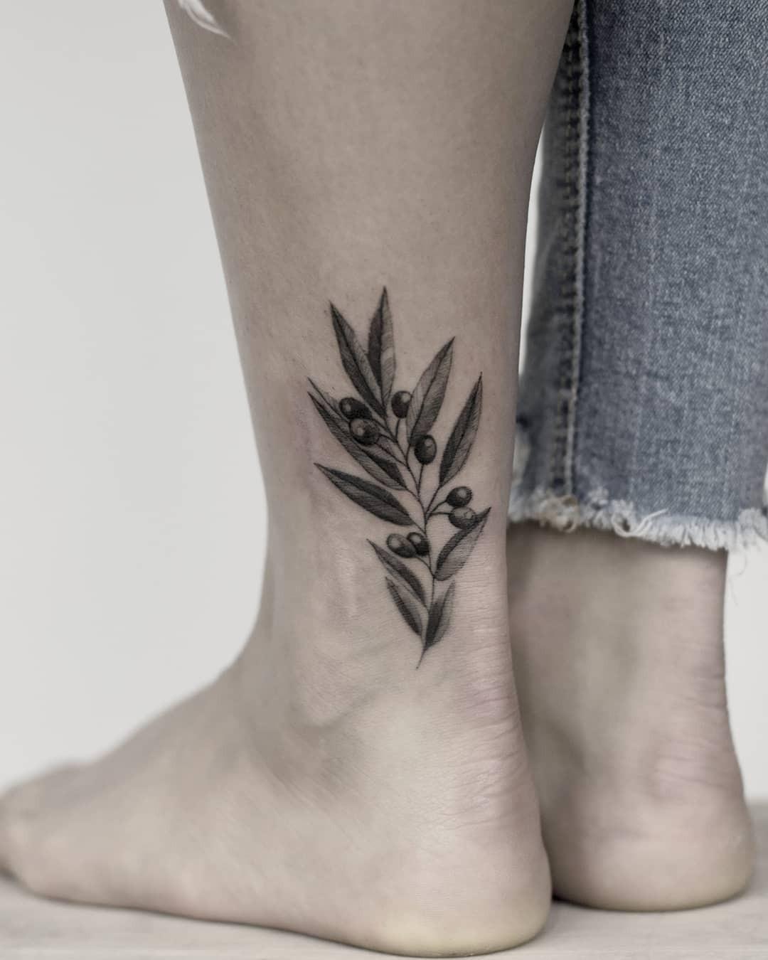 Inksearch tattoo Joasia Luna