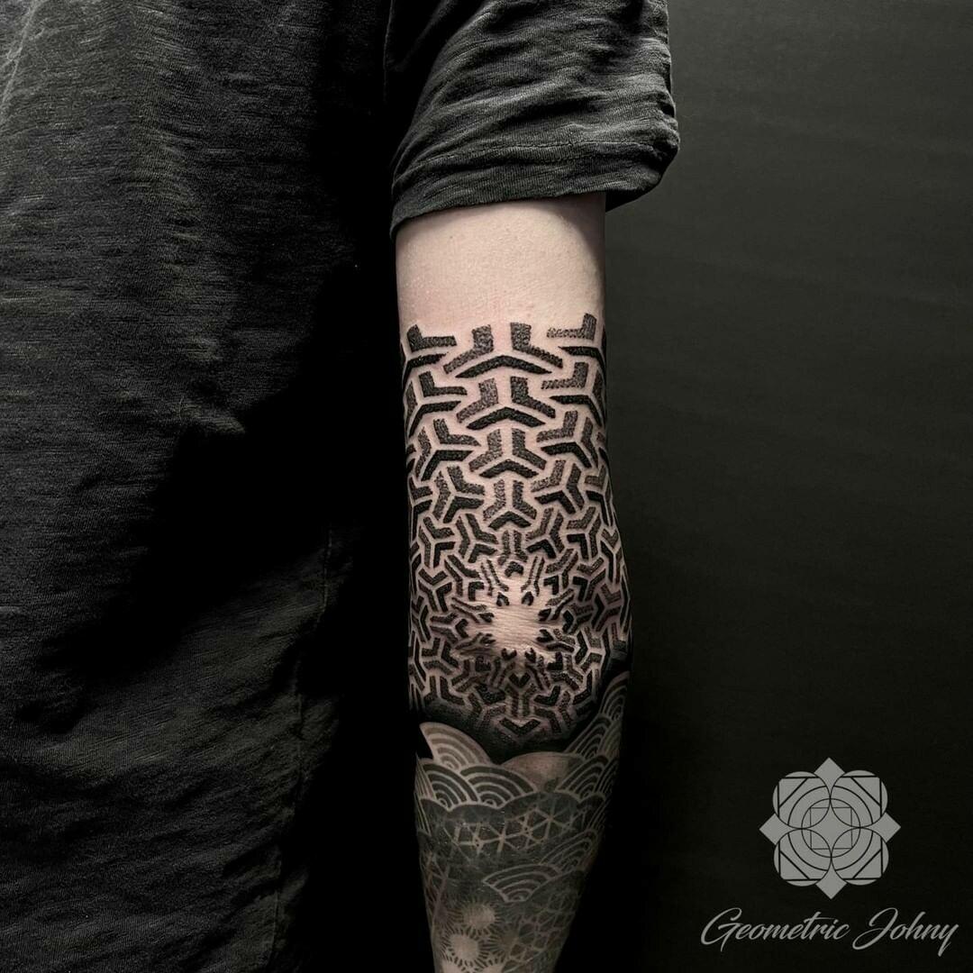 Inksearch tattoo Geometric Johny