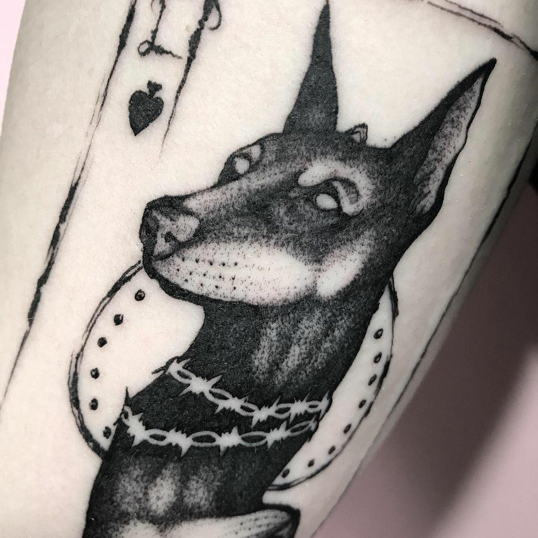 Inksearch tattoo Czarne słońce tattoo