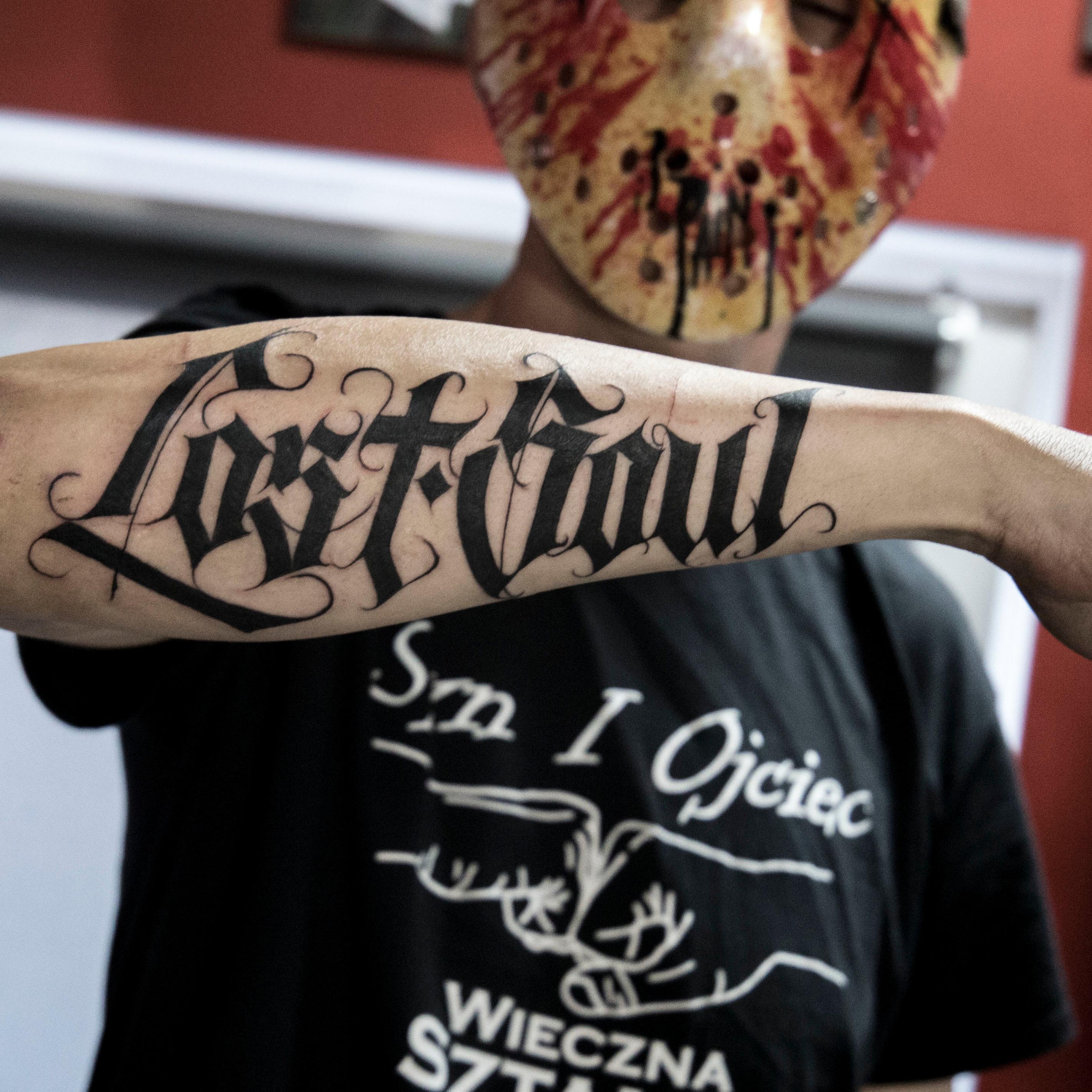 Inksearch tattoo Bartosz Głowacki