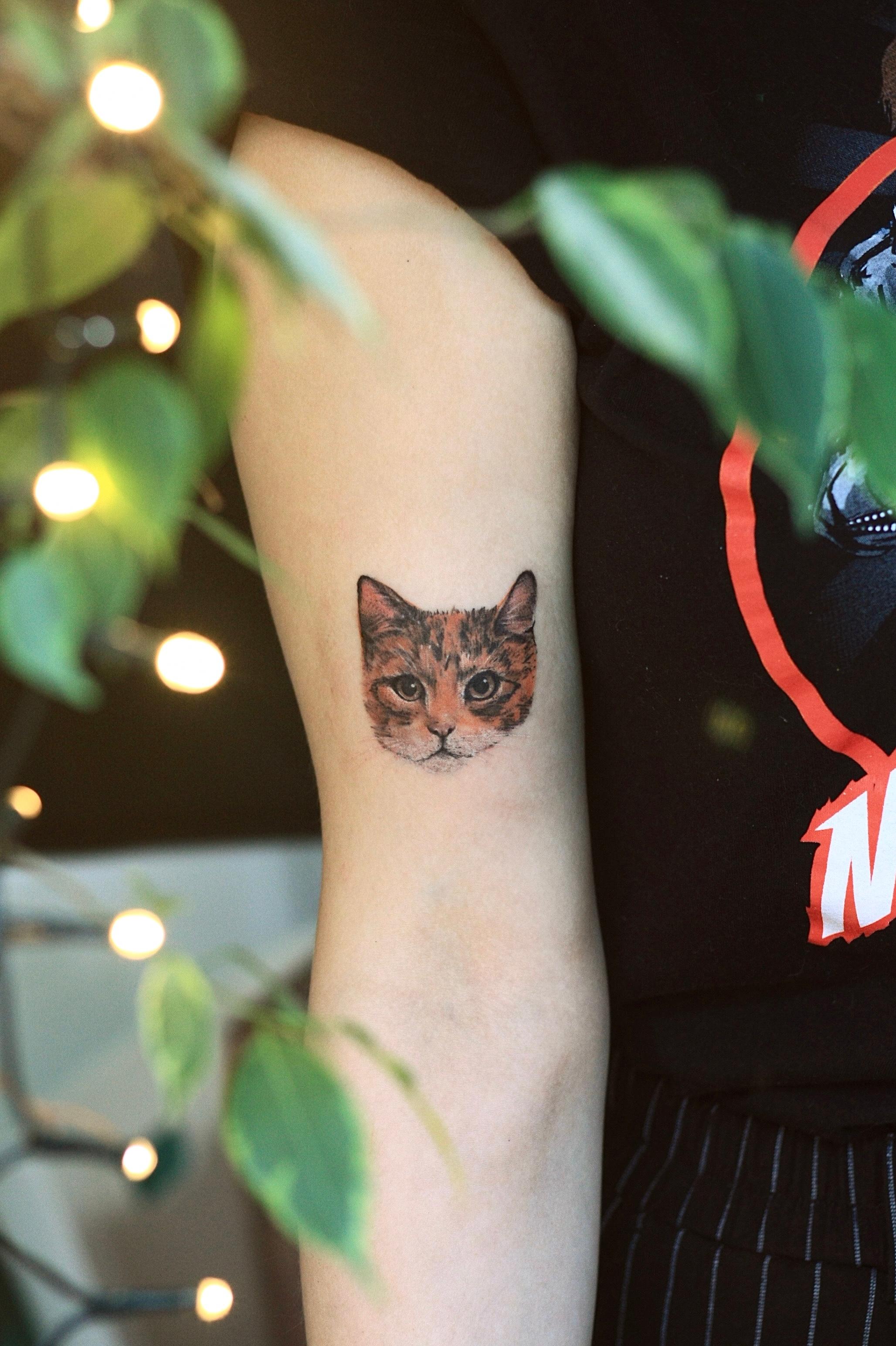 Inksearch tattoo Gabi Cattooer