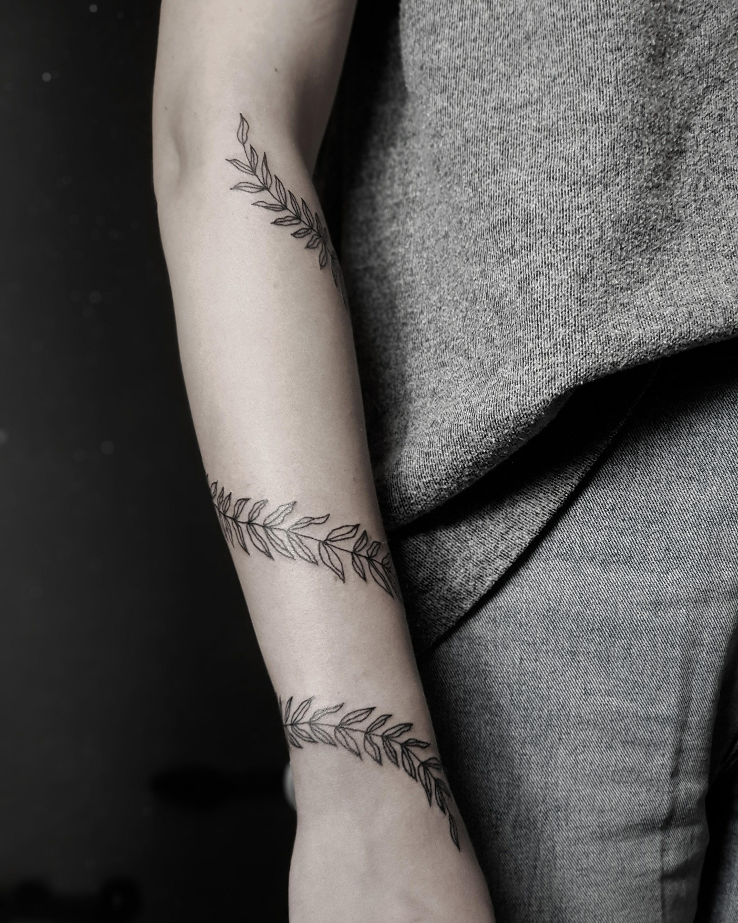 Inksearch tattoo palecwnosie.tattoo