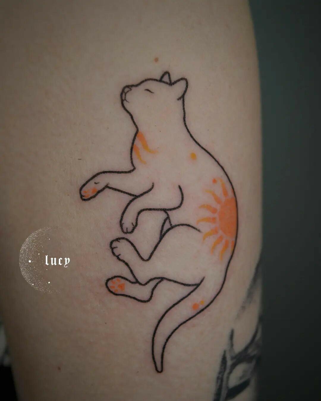 Inksearch tattoo Lucy_handpoke