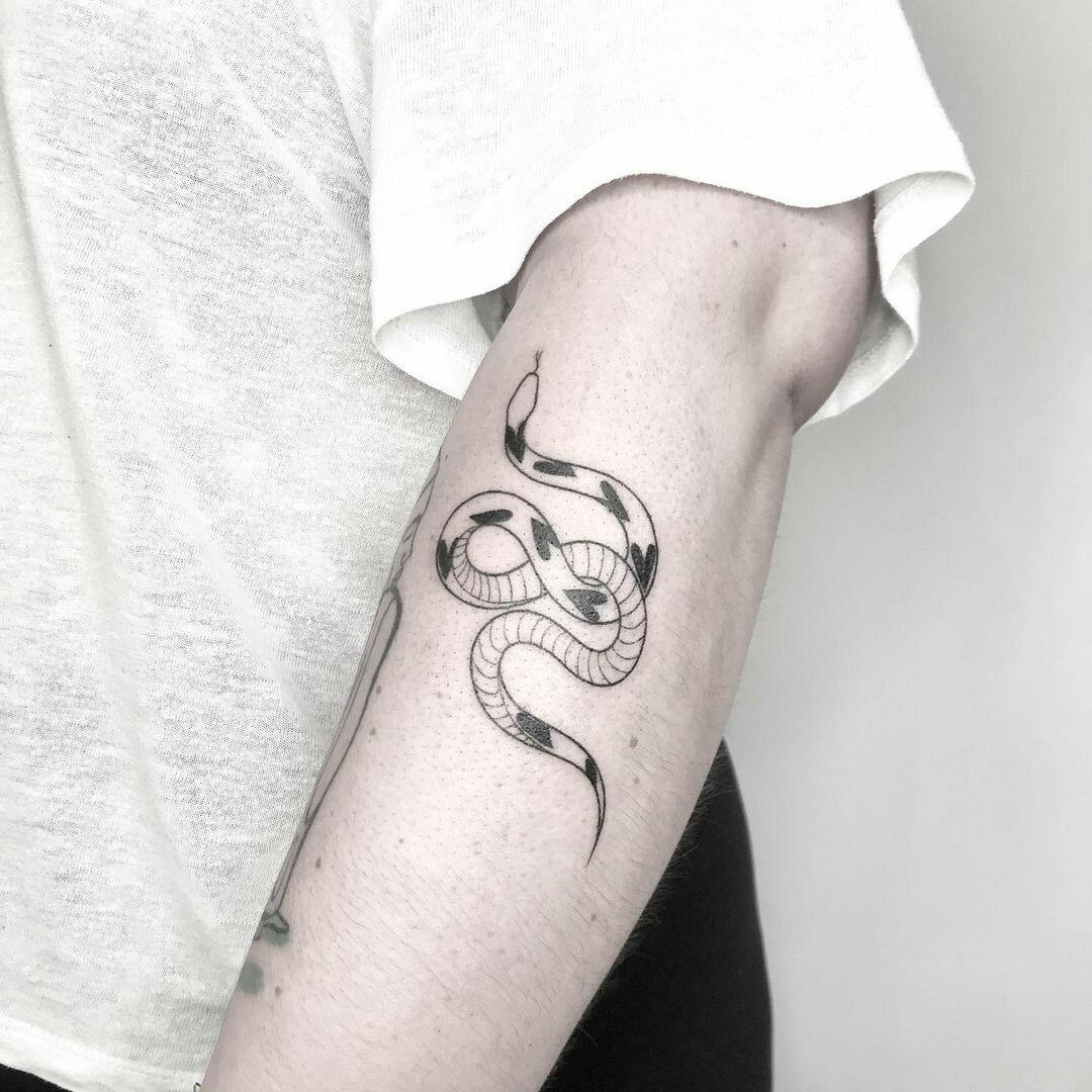 Inksearch tattoo FAJNERZECZYTATUAŻE