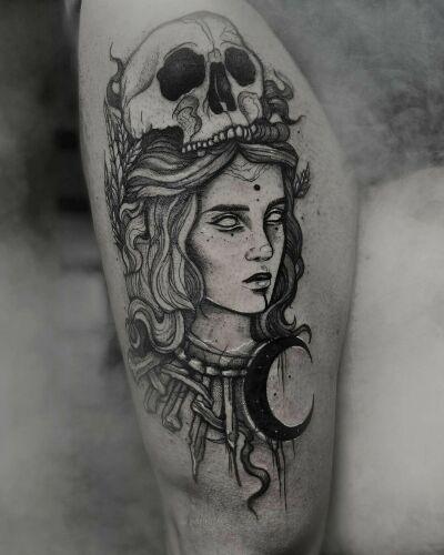 Emanuela Latoszek 🌙 The Sacred Touch ⚜️ inksearch tattoo