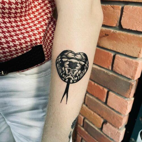 Daria Zoe Dąbrowska inksearch tattoo