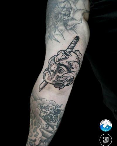 Chamski kontur inksearch tattoo