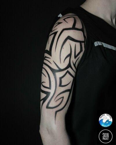 Chamski kontur inksearch tattoo