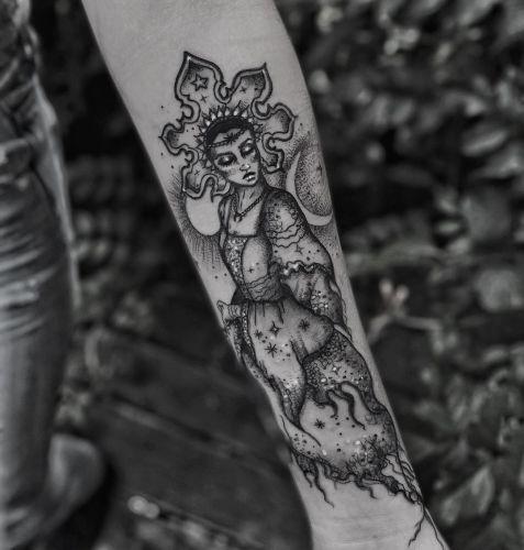 Emanuela Latoszek 🌙 The Sacred Touch ⚜️ inksearch tattoo