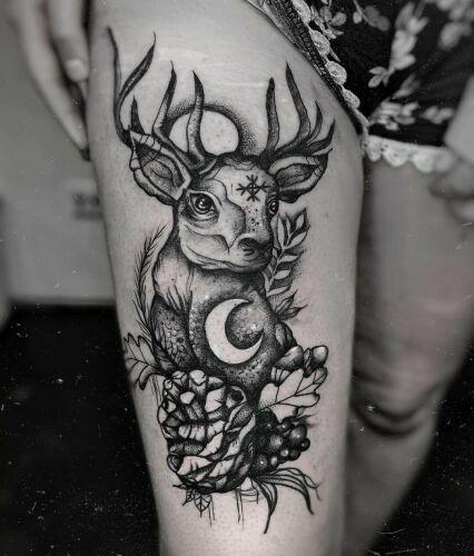 Emanuela Latoszek 🌙 The Sacred Touch ⚜️ inksearch tattoo