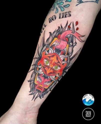 Chamski kontur inksearch tattoo