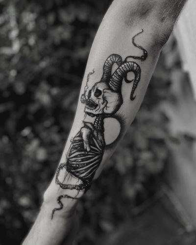 Emanuela Latoszek 🌙 The Sacred Touch ⚜️ inksearch tattoo